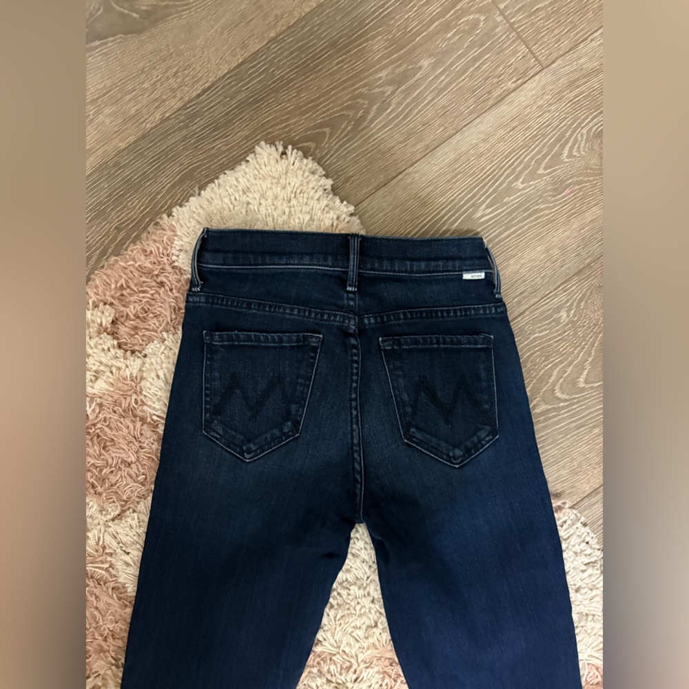 MOTHER The Insider Crop Step Fray Women's Deep Indigo Jeans - Picture 7 of 8